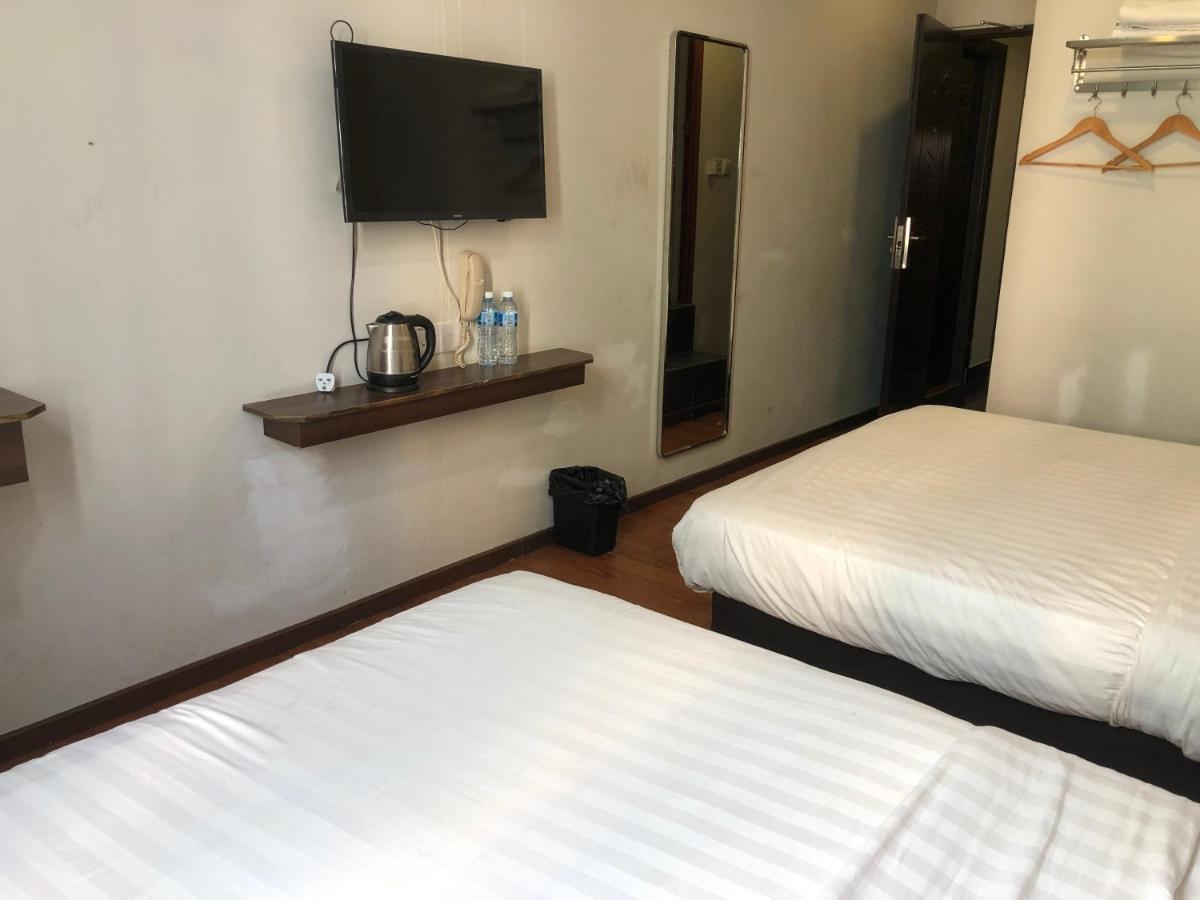 Super Oyo 90668 Joy Inn Miri Exterior photo